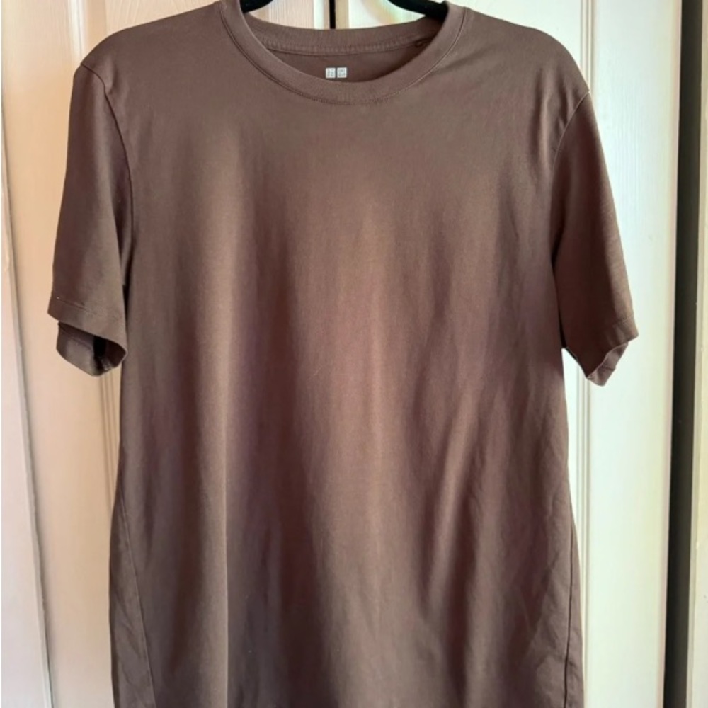 Uniqlo Men's Chocolate Brown Crew Neck Short Sleeve Tee